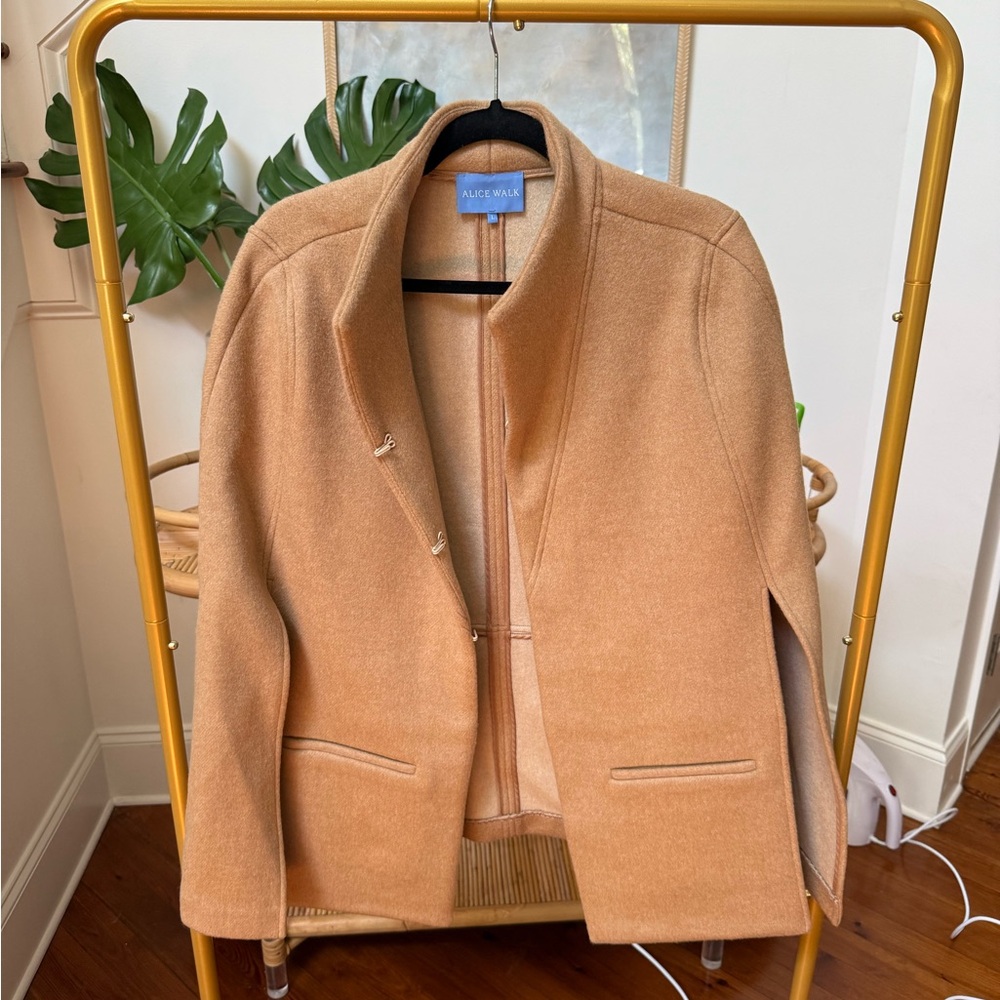 Elegant Women's Camel Cape Jacket / Alice Walk